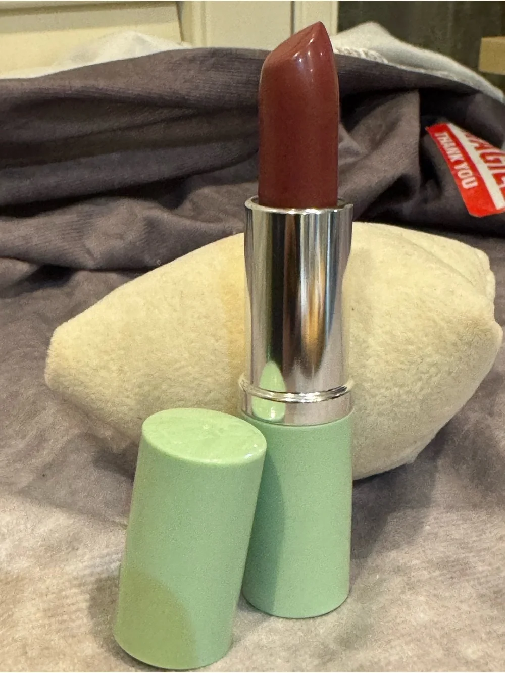 Clinique a differ grape‎ New